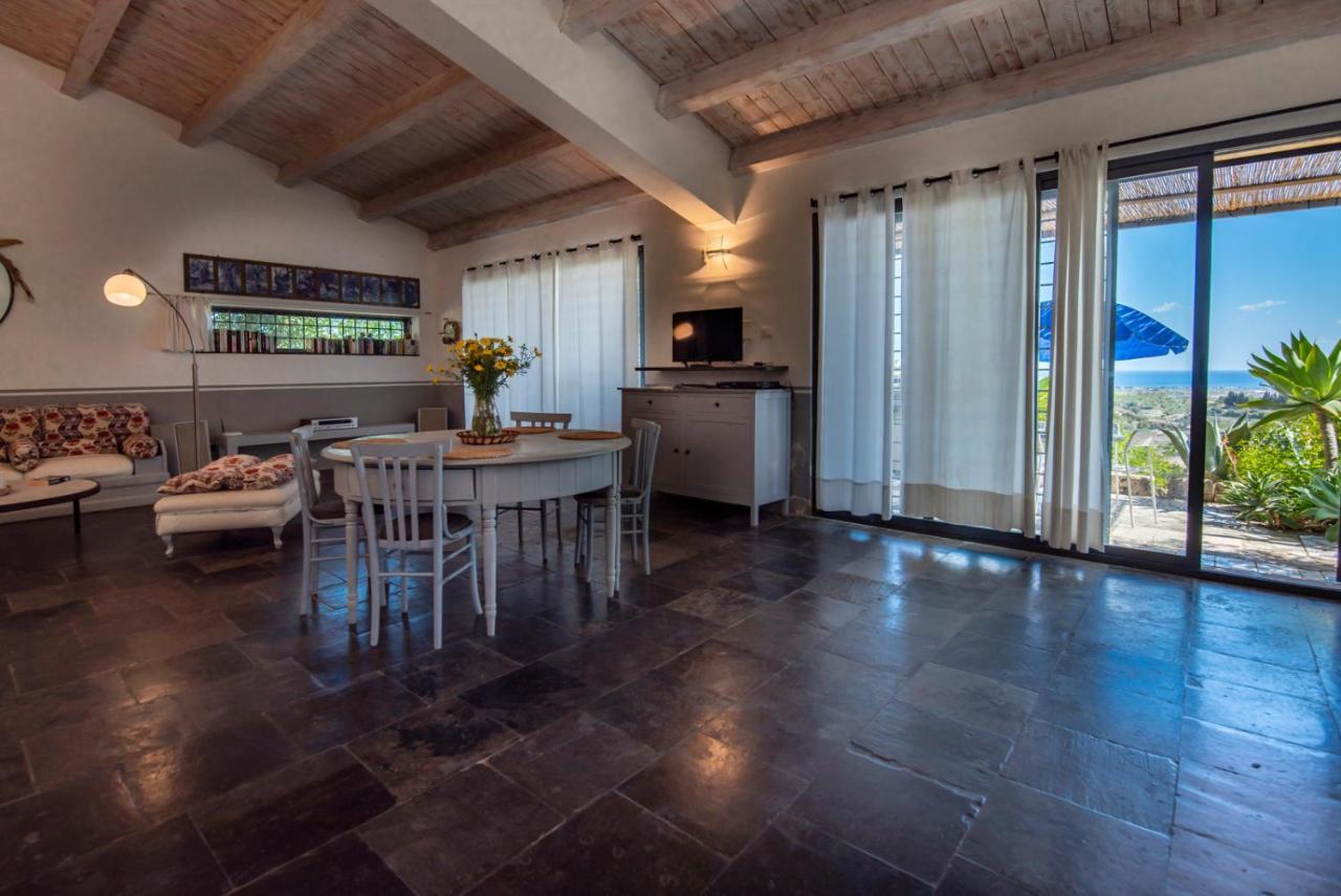 Villa La Cava Del Val Di Noto Con Piscina Privata อาโวลา ภายนอก รูปภาพ