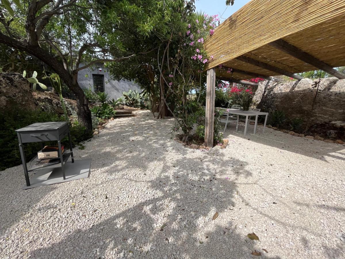 Villa La Cava Del Val Di Noto Con Piscina Privata อาโวลา ภายนอก รูปภาพ
